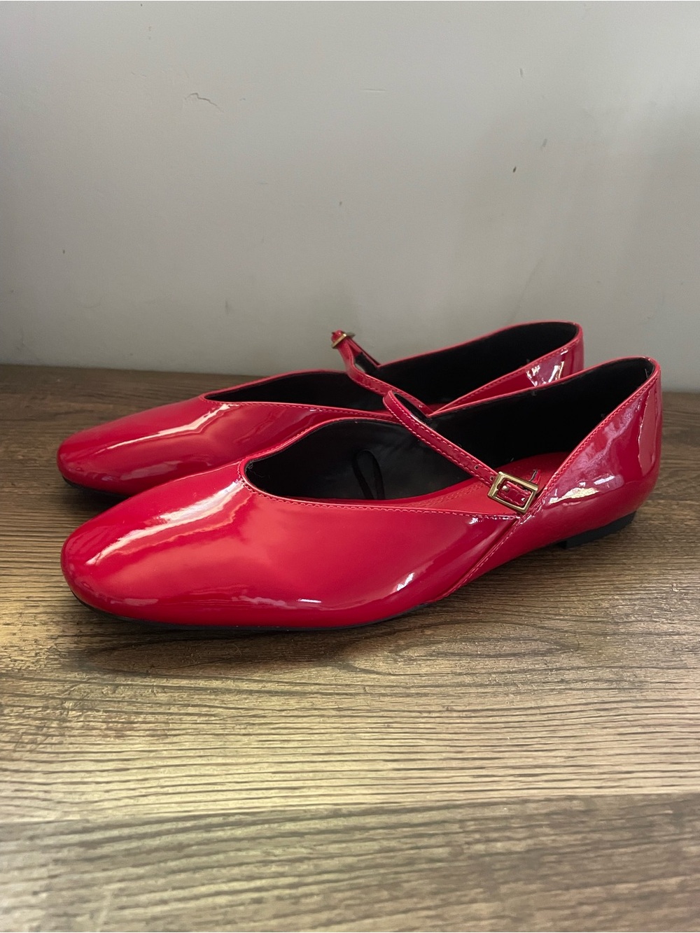 NWOT Zara Red Patent Mary Jane Ballet Flats Size 9 / EU 40